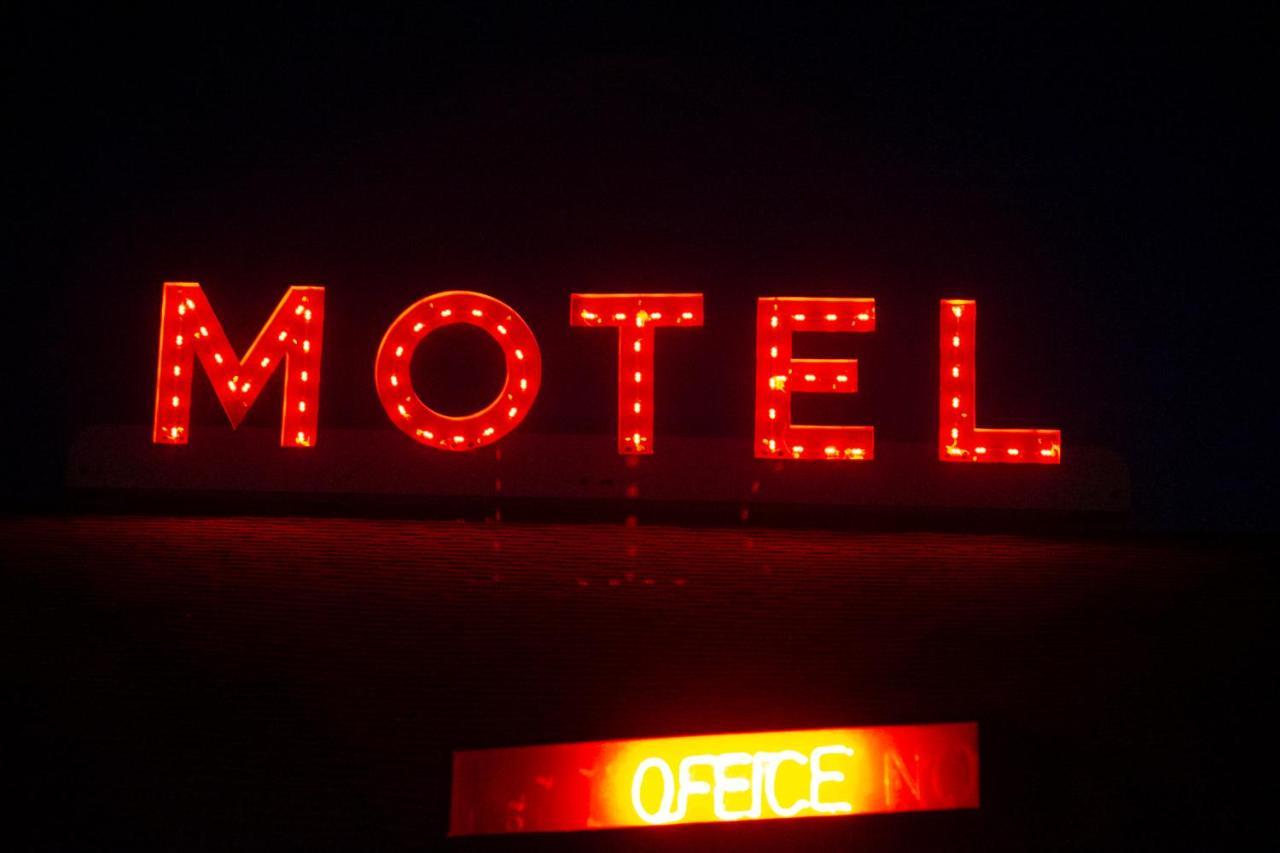 Artos Motel Harvey 外观 照片