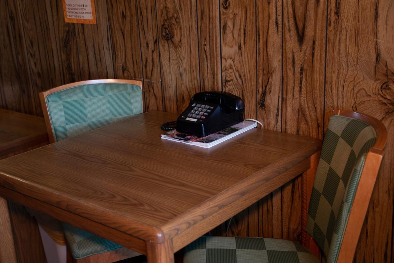 Artos Motel Harvey 外观 照片